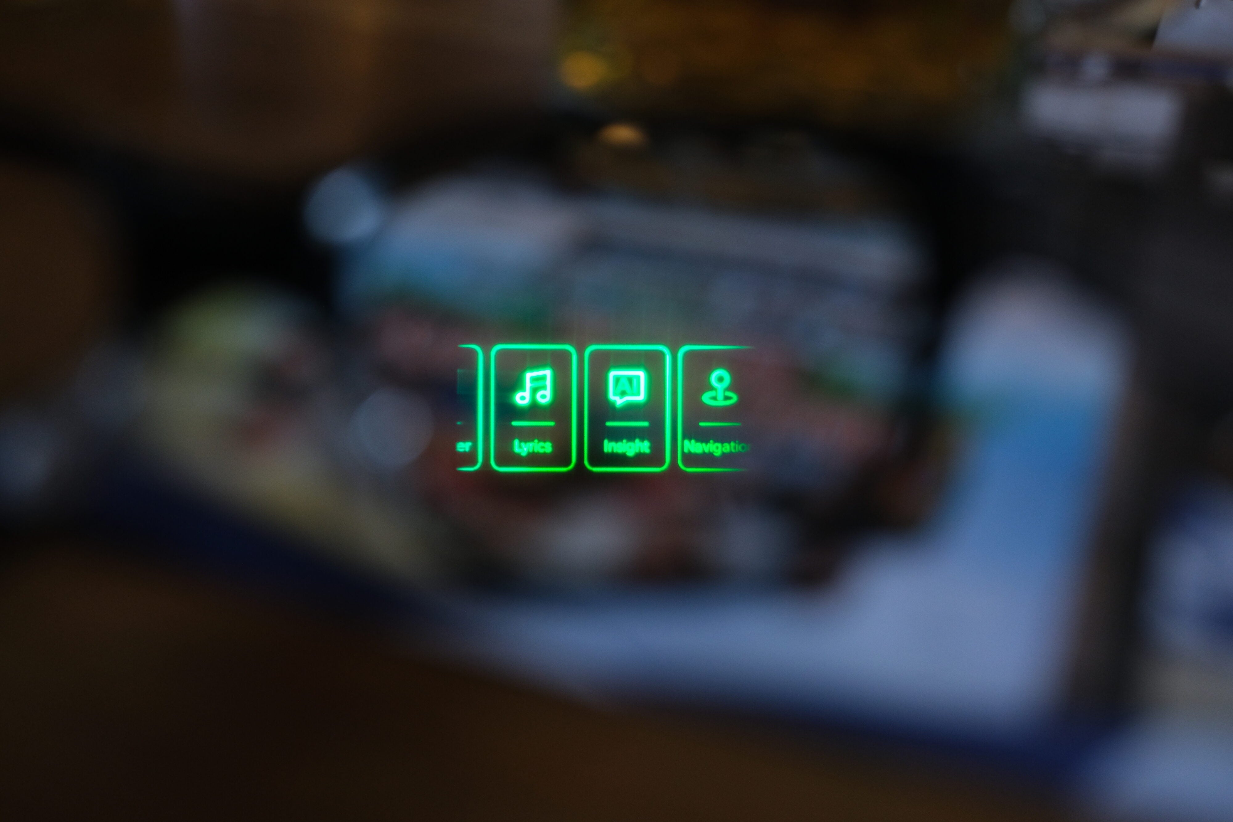 Menü in grüner Schrift in Rokid Glasses