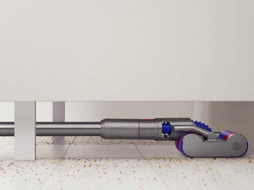 Dyson Omni-glide unter Möbeln