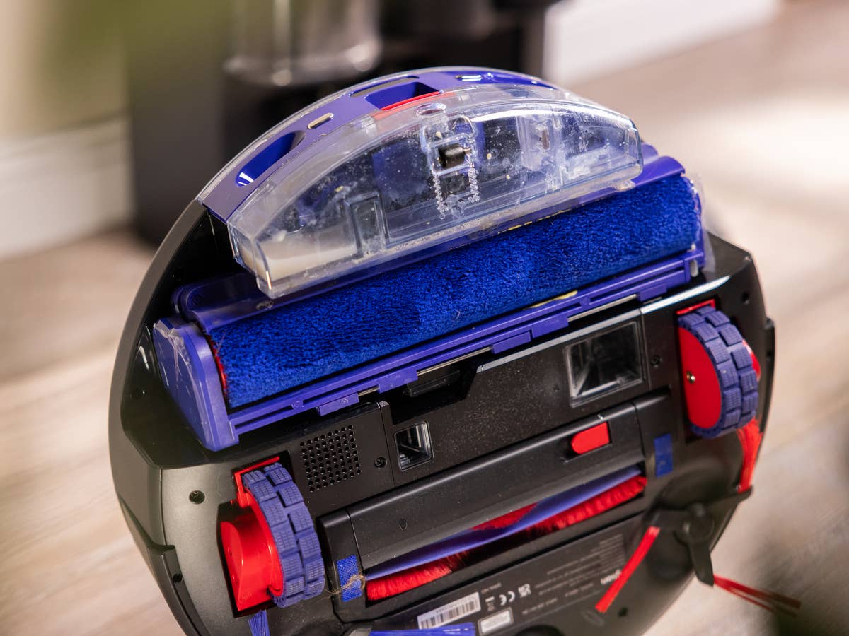Garantie weg nach wenigen Tagen: Das solltest du nicht mit deinem Saugroboter machen Wischwalze des Dyson Spot+Scrub Ai