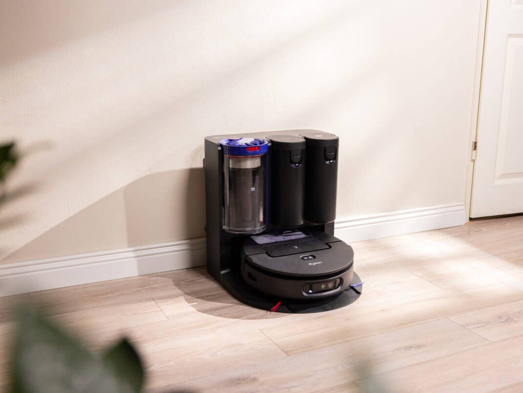 Station des Dyson Spot+Scrub Ai