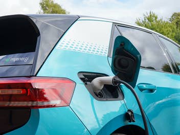 Ladetechnologien beim Kauf des gebrauchten E-Autos im Blick behalten