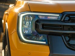 Front des Ford Ranger Pick-up-Trucks.