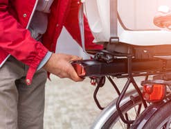 E-Bikes für die Stadt mit 60 Prozent Rabatt E-Bike mit herausnehmbarem Akku in der Stadt