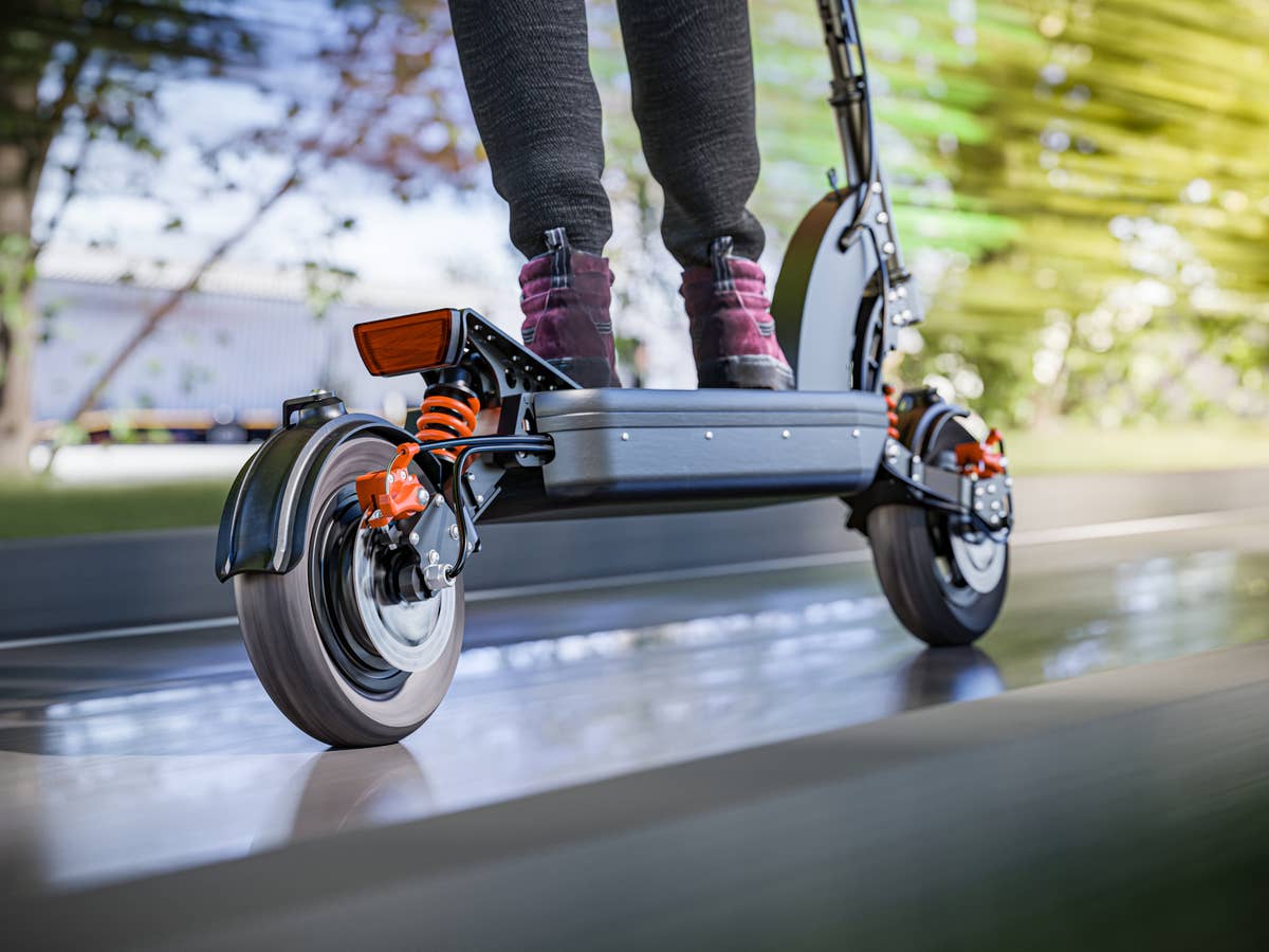 E-Scooter während der Fahrt.