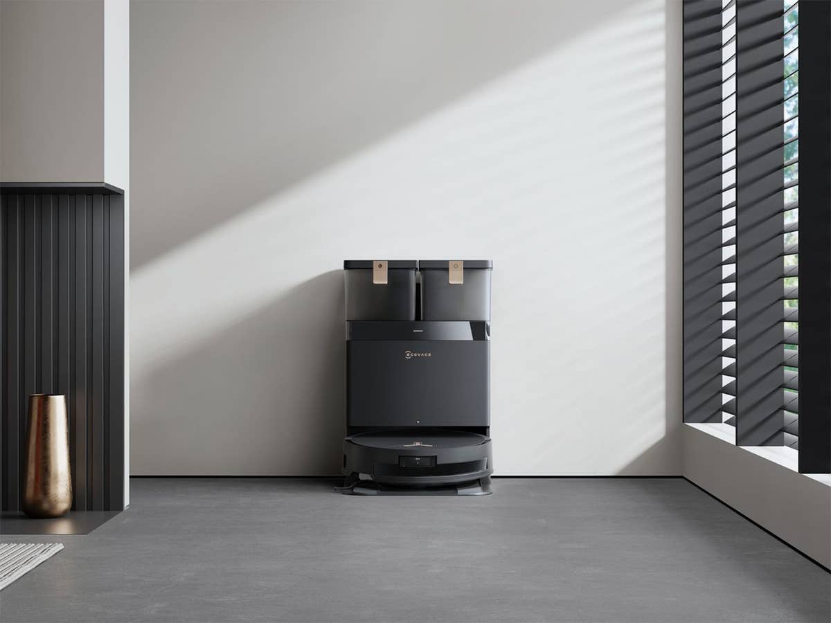 Ecovacs T50 Max Pro Omni in seiner OMNI-Station.