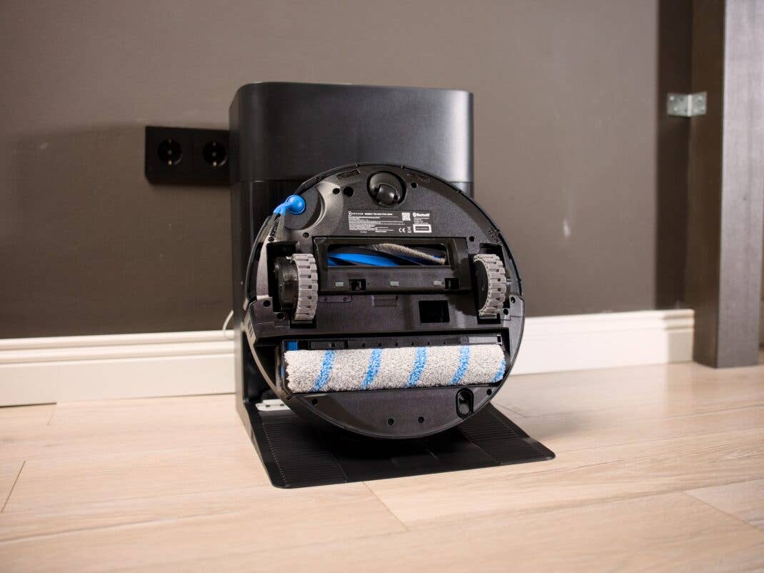 Rückseite des Ecovacs Deebot T90 Max Pro Omni