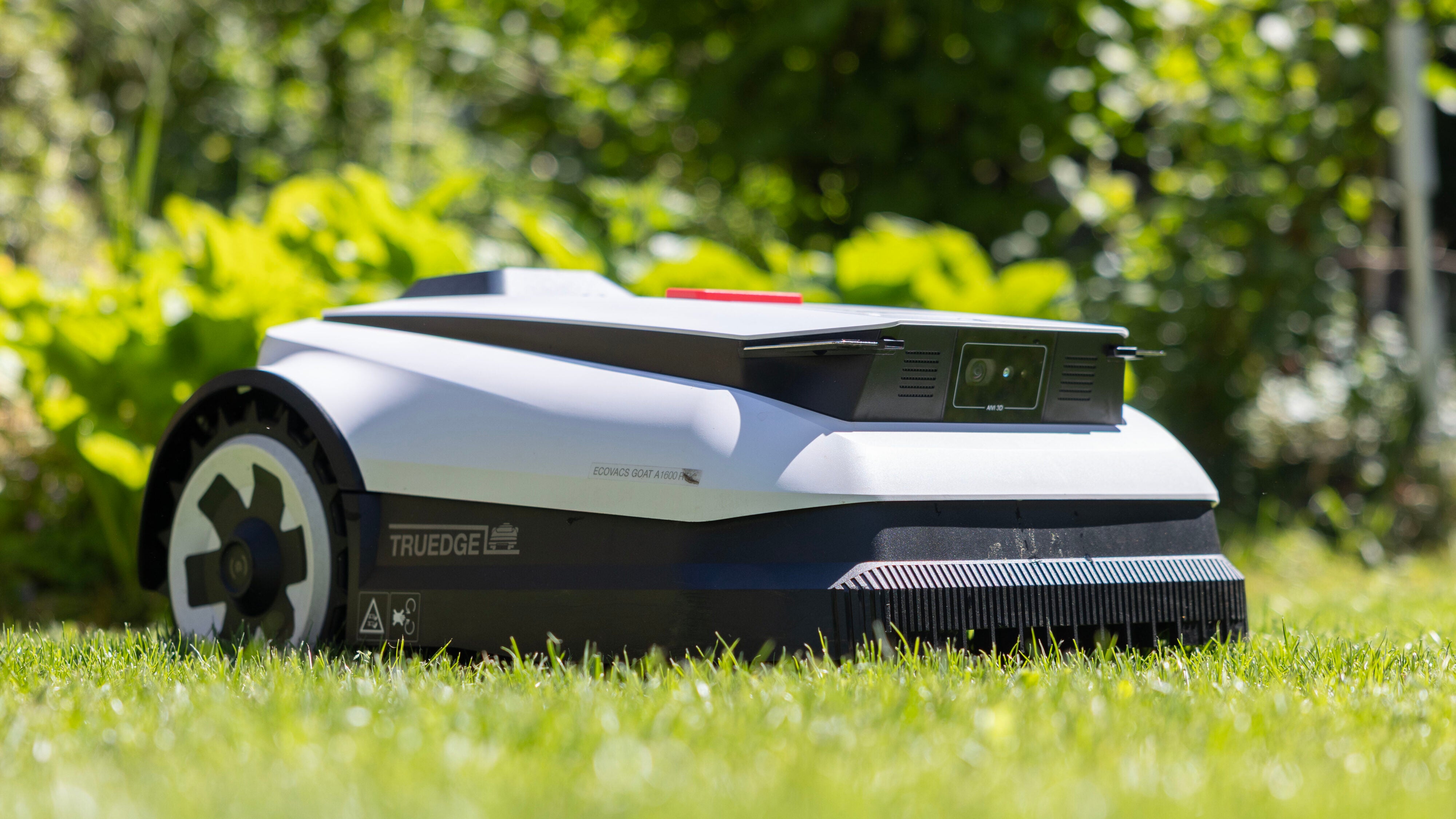Die beste Husqvarna-Alternative? Ecovacs Goat A1600 RTK im Test