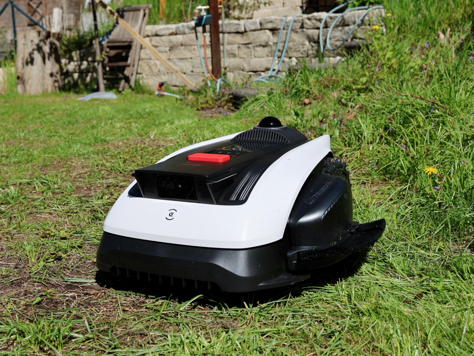 Der Trimmer macht den Unterschied: Ecovacs Goat O1200 Lidar Pro im Test