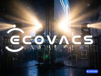 Ecovacs-Schriftzug vor Scheinwerfer