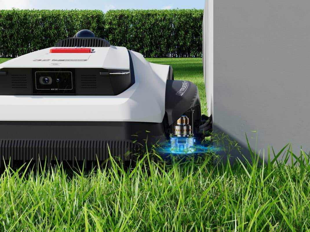 Ecovacs-Mähroboter mit Trimmer