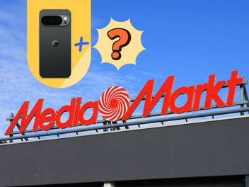MediaMarkt-Filiale mit Logo, darüber ein Google Pixel 10 Pro und ein Fragezeichen