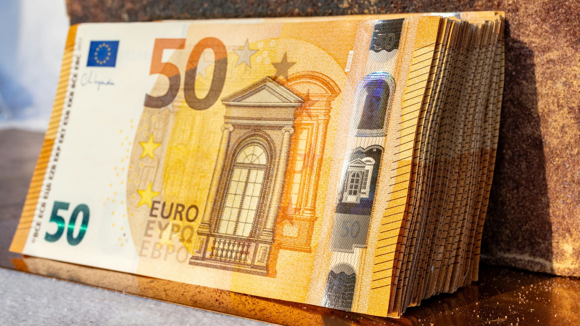 Einmal Minister sein: 4 Jahre arbeiten, 5.000 Euro Rente