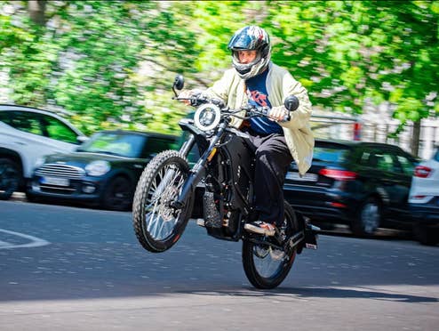 Elektro-Dirtbike für Klasse B: Wie schlägt sich der Niu XQI3 im Test?