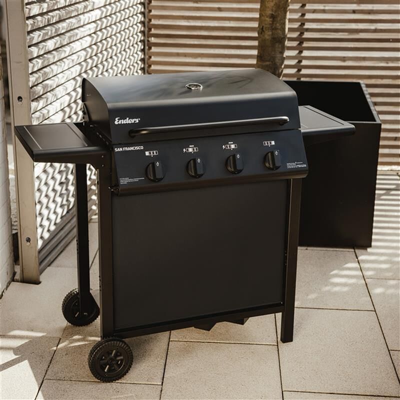 Enders San Francisco 4 - so sieht der größere Gasgrill mit vier Brennern aus