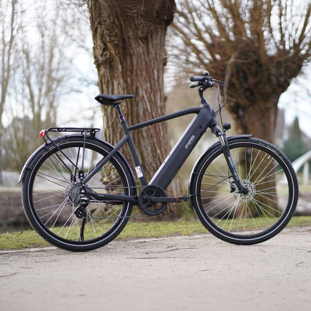 Es gibt das E-Bike aber auch mit hohem Einstieg günstig bei Aldi