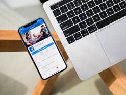 Facebook mit massiven Problemen: Nutzer sind stocksauer Facebook mit massiven Problemen: Nutzer sind stocksauer