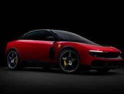 Ferrari Luce seitliche Frontansicht.