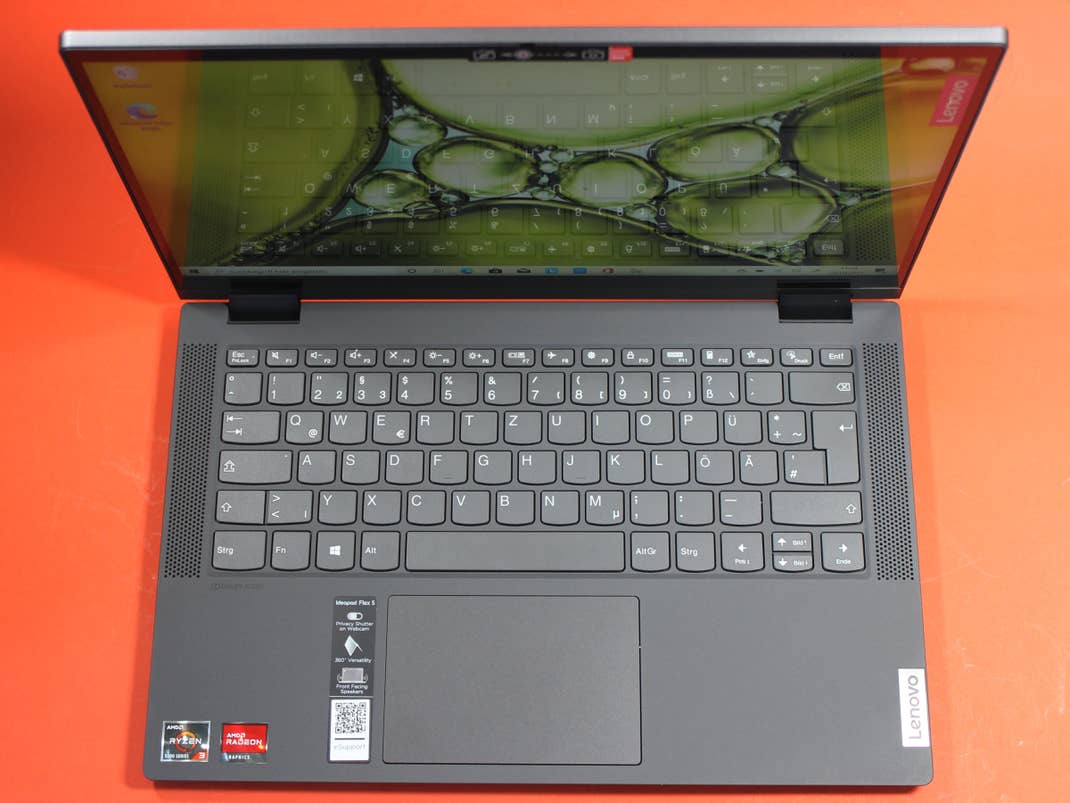 Taststur und Touchpad des Lenovo Ideapad Flex 5