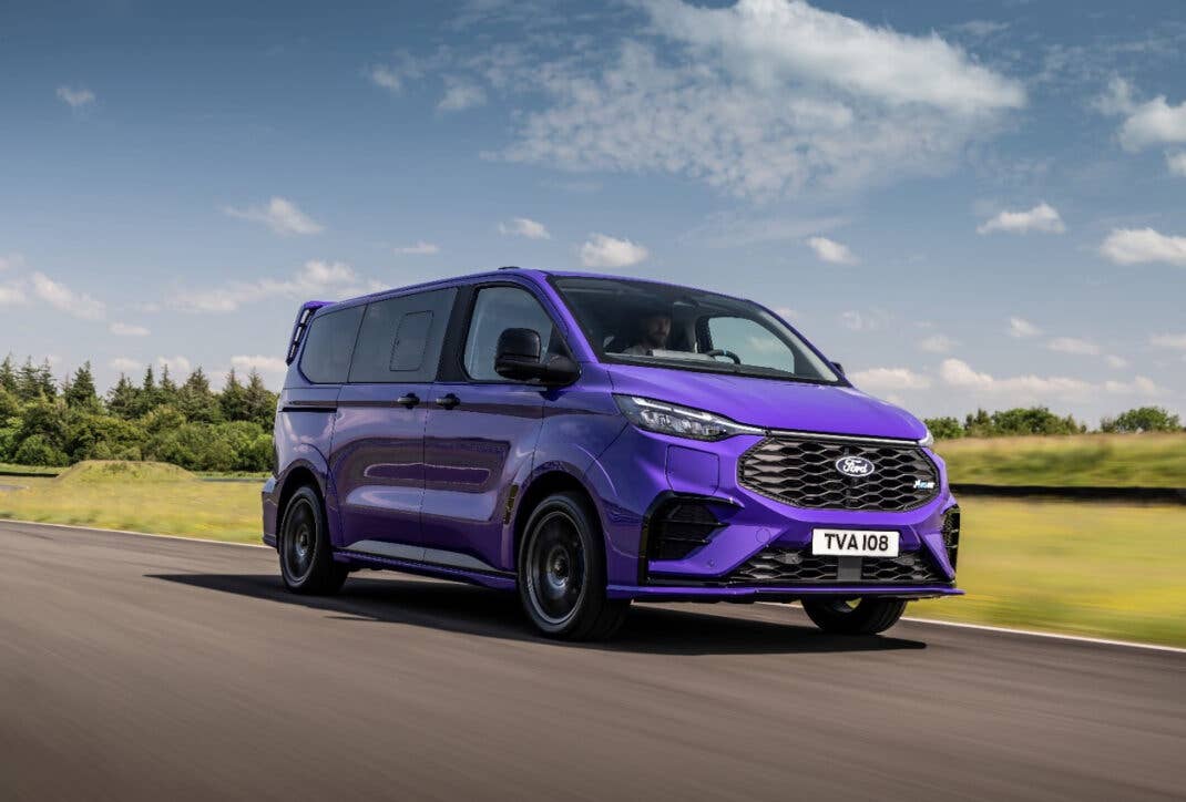 Ford E-Tourneo Custom MS-RT