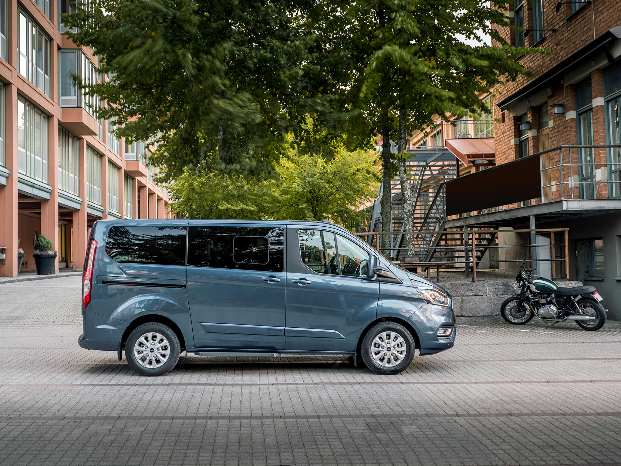 Ford tourneo custom купить