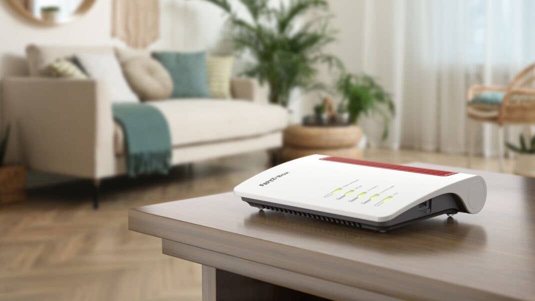 FRITZ!Box 4630 steht auf einem Tisch