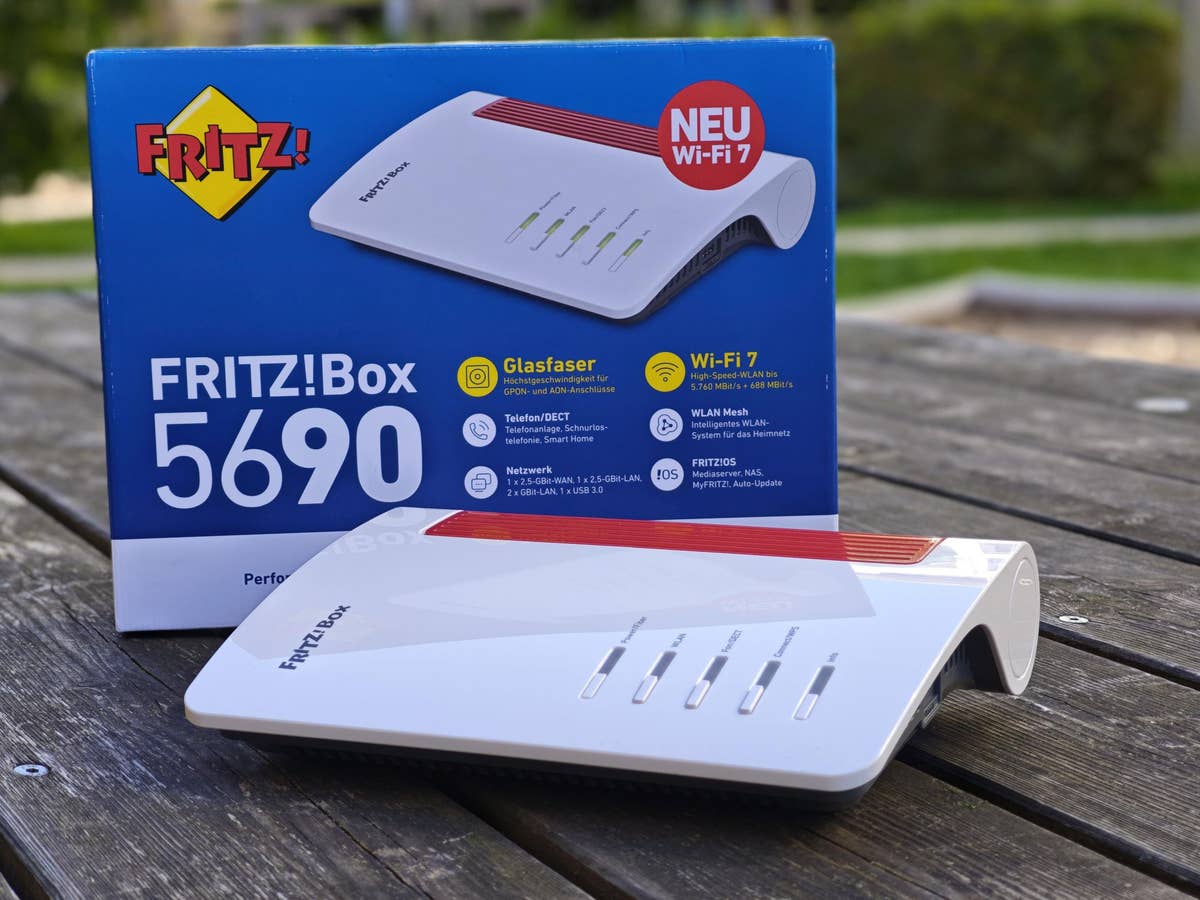 Fritz!Box 5690 Fritz!Box 5690 mit Verpackung