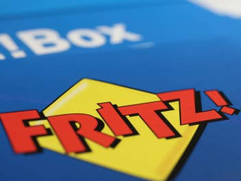Fritz-Logo auf einem Karton einer FritzBox.