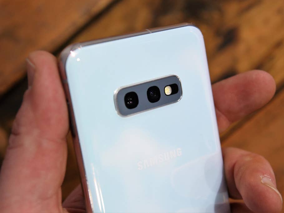 Hands-On Foto des Samsung Galaxy S10e