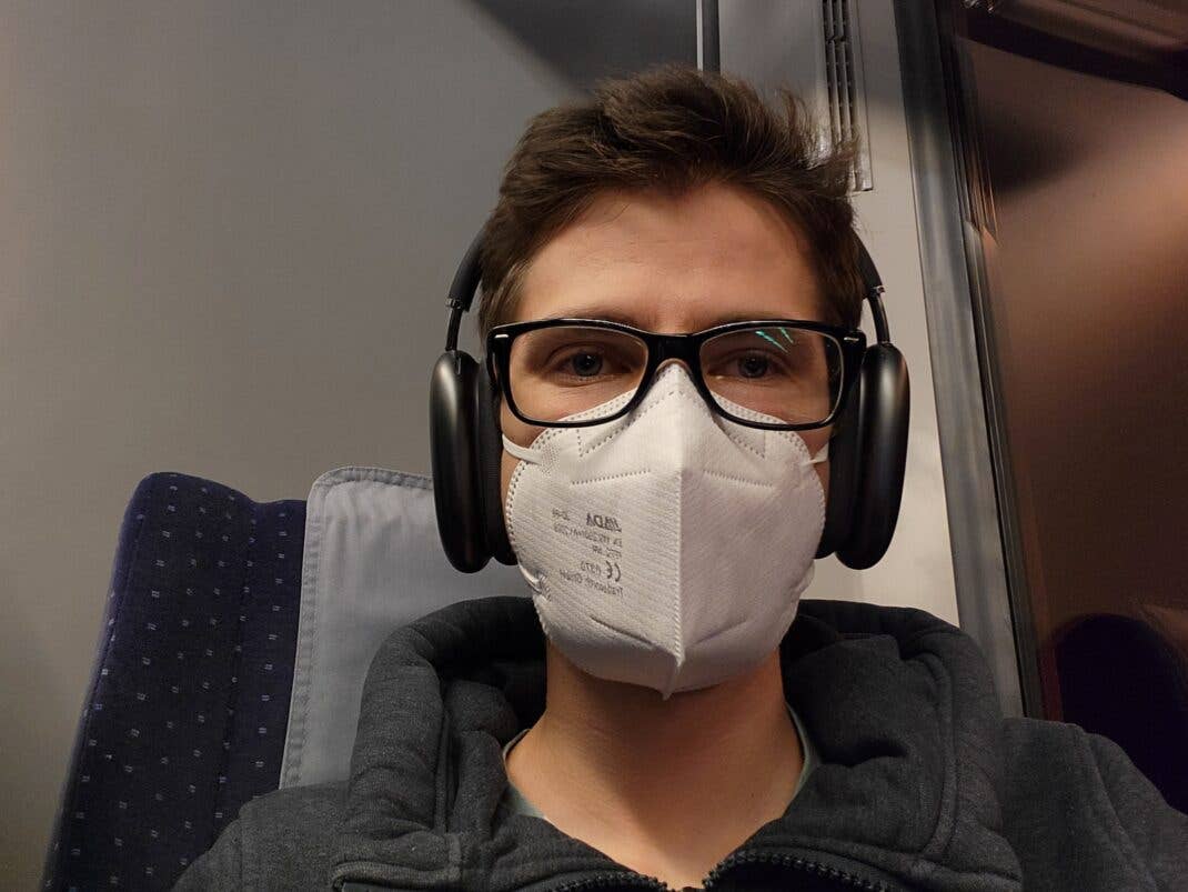 Zum Vergleich dasselbe Selfie mit der traditionellen Frontkamera des kleinen Bildschirms