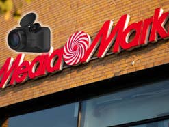 MediaMarkt Geschäft mit Dashcam-Störer im Bild