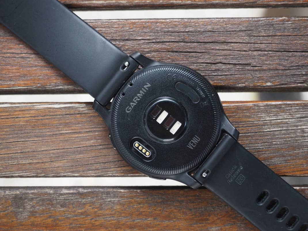 Die Unterseite der Garmin Venu Smartwatch