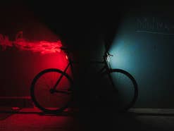 Gefährliche E-Bikes: So verhinderst du ein Brand-Drama