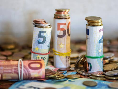 Geldscheine in Rollen