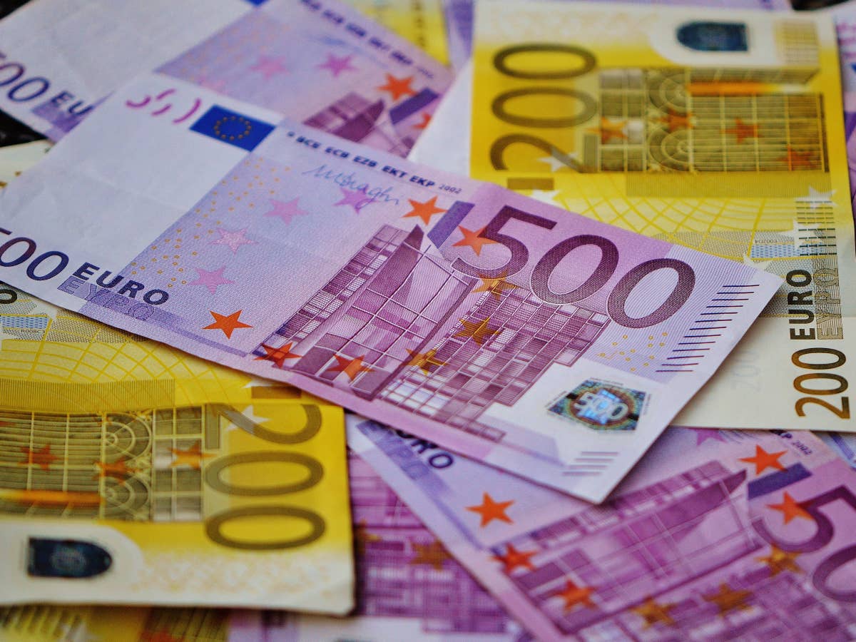 Geldflut: Alle Bürger bekommen ab sofort mehr Geld Geldflut: Alle Bürger bekommen ab sofort mehr Geld