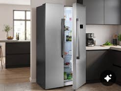 Bauknecht Side-by-Side-Kühlschrank in einer modernen Küche