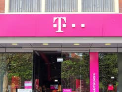 Geschäft der Deutschen Telekom in einer deutschen Innenstadt