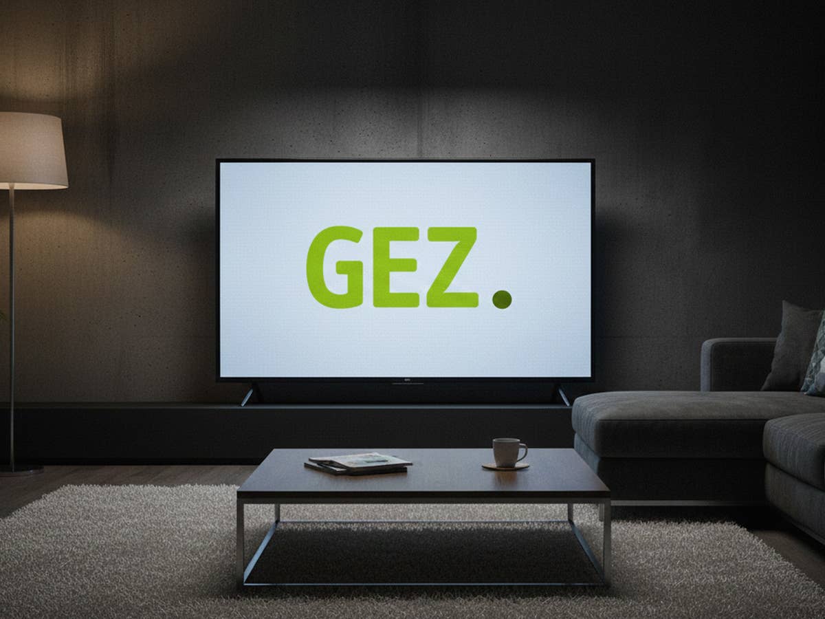 GEZ-Gebühr: So hohe Einnahmen haben ARD und ZDF wirklich! GEZ-Logo auf einem Fernseher.