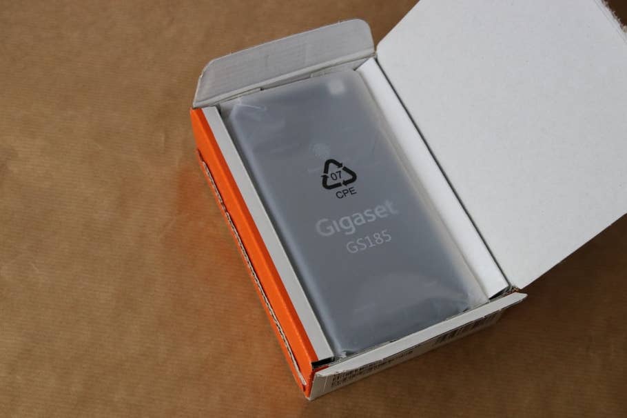 Gigaset GS185 - Unboxing des Smartphones