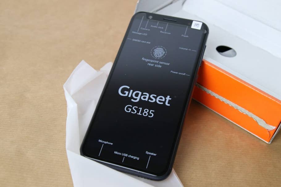 Gigaset GS185 - Unboxing des Smartphones