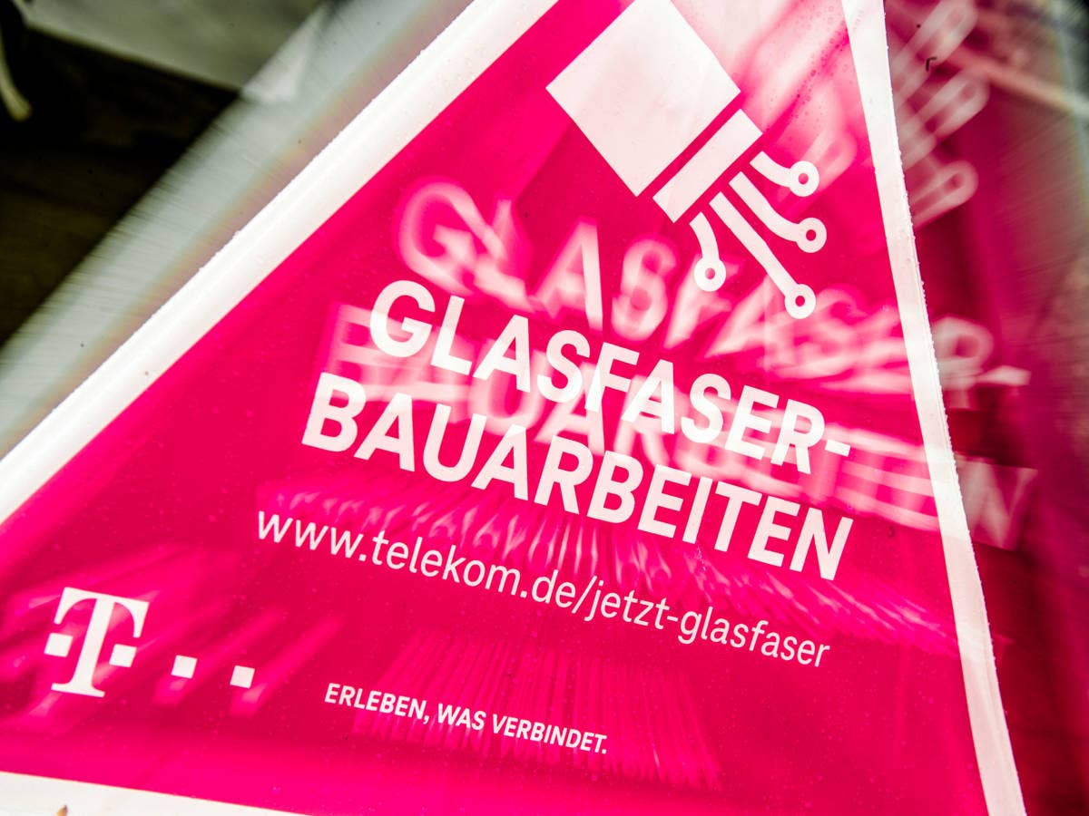 Glasfaser Bauarbeiten Symbolbild