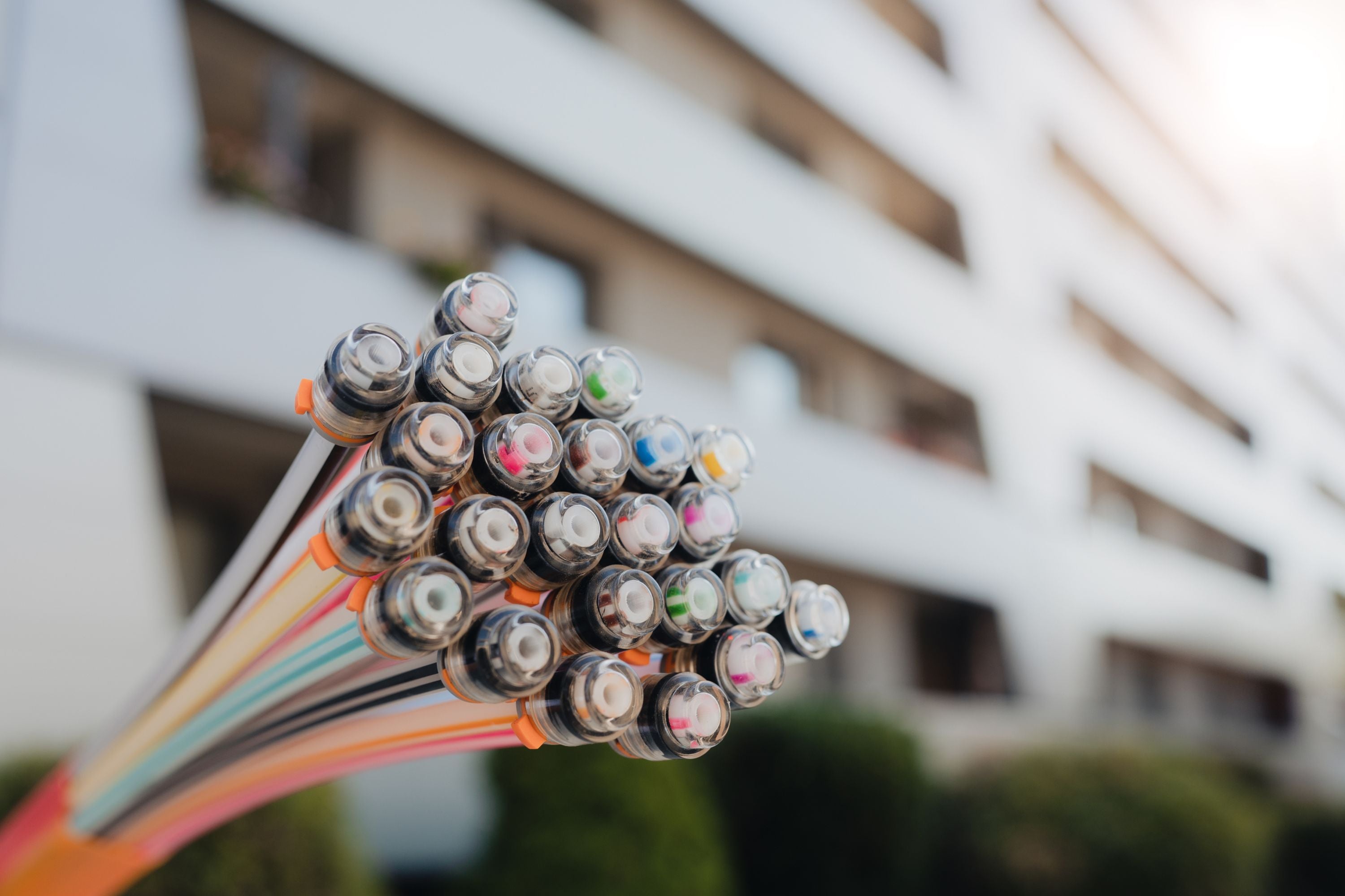DSL hat ausgedient: Neue Glasfaser-Tarife günstiger als bei der Telekom DSL hat ausgedient: Neue Glasfaser-Tarife günstiger als bei der Telekom
