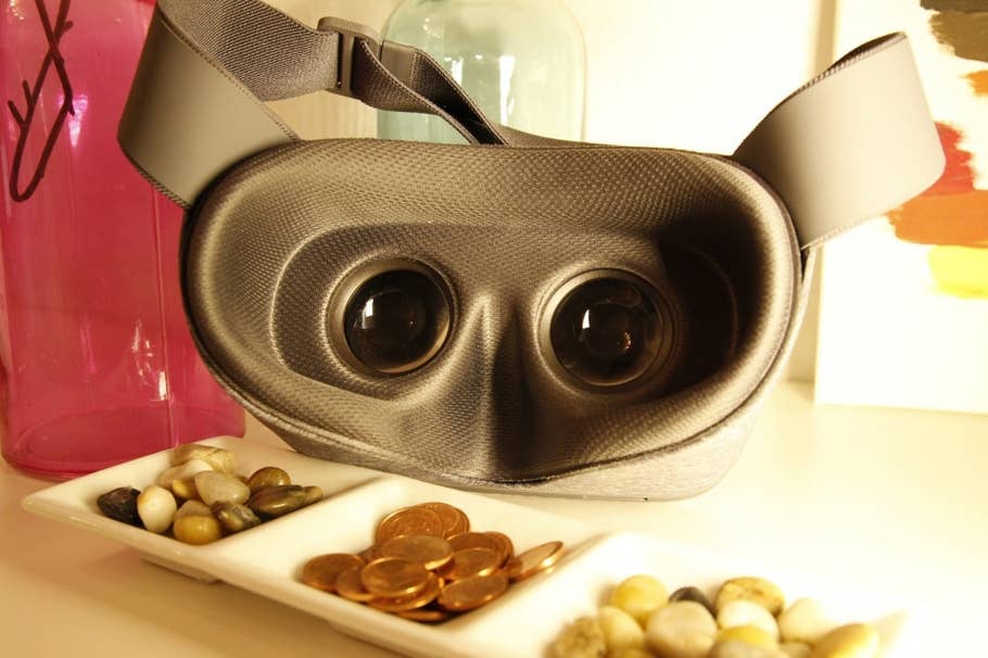 Google Daydream View und Samsung Galaxy Gear VR