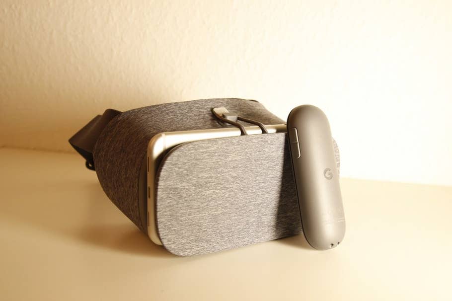 Google Daydream View und Samsung Galaxy Gear VR