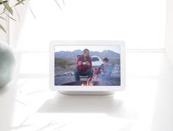 Google Home Hub Camping-Szene auf dem Google Home Hub