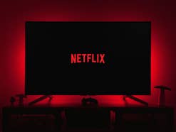 Größte Sci-Fi-Serie aller Zeiten startet jetzt bei Netflix