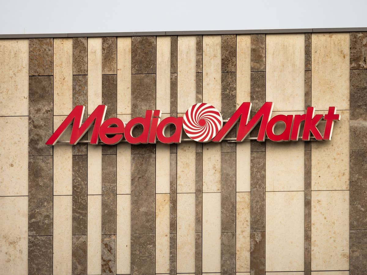 MediaMarkt verkauft 145-Euro-Smartwatch Großes MediaMarkt-Logo auf einer Gebäudefassade