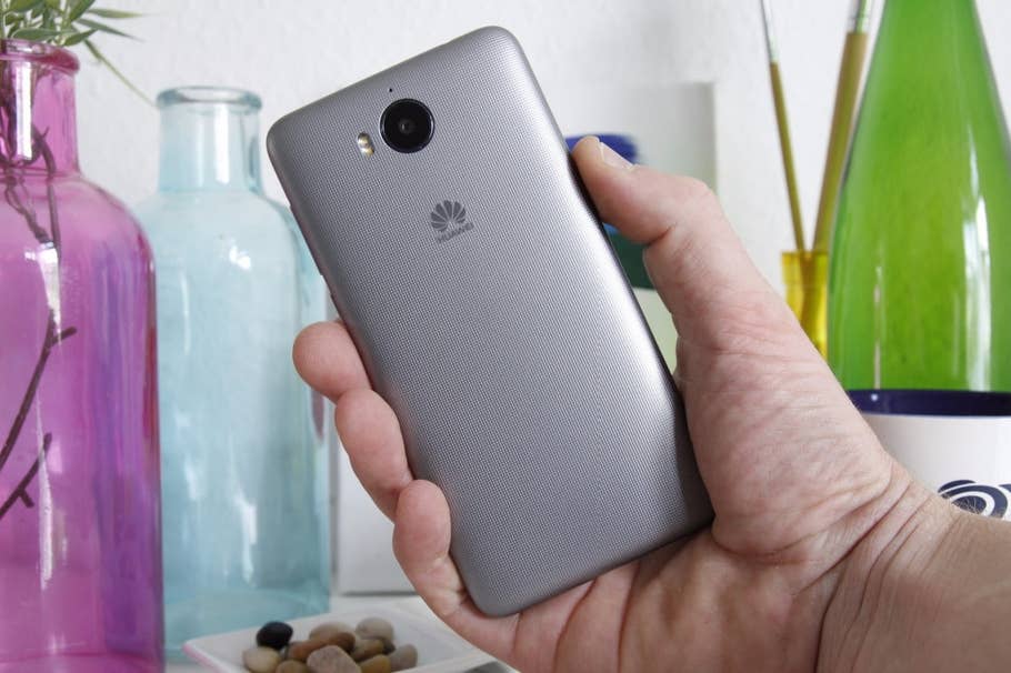 Hands-On des Huawei Y6 (2017) Dual SIM