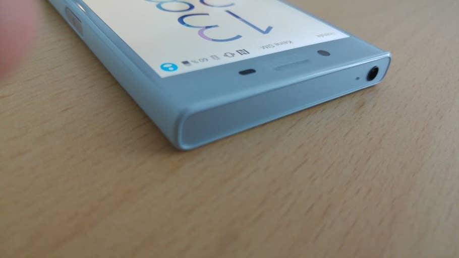 Hands-On-Bilder des Sony Xperia X Compact