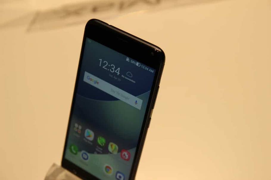 Hands-On-Fotos des Asus ZenFone 4 Max