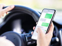 Systeme erkennen Handynutzung am Steuer Handy am Steuer